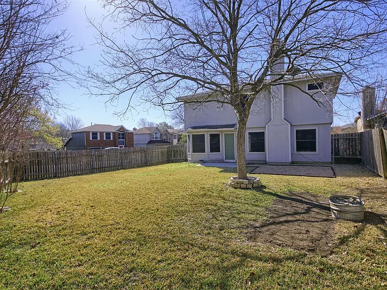8800 Peppergrass Cv — Photo 33