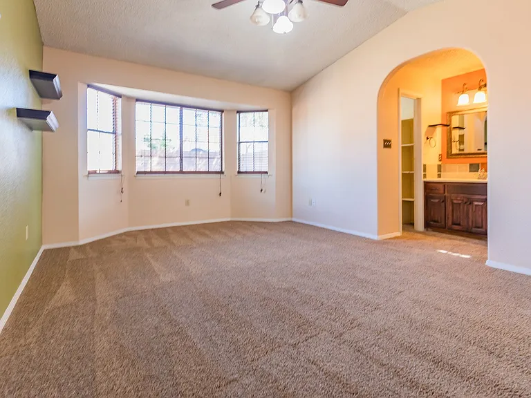 701 Venus Ave — Photo 8
