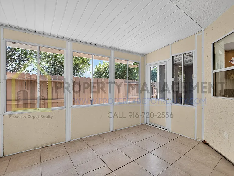 8072 Bothwell Dr — Photo 35