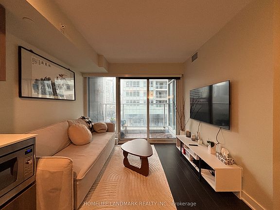 5th image of 19 Bathurst St #610