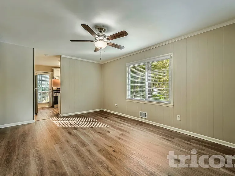 2381 Melody Ln NW — Photo 6