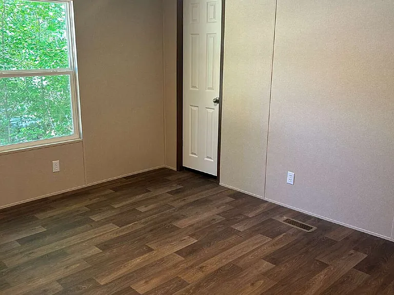 112 Willie Mae Ct — Photo 8
