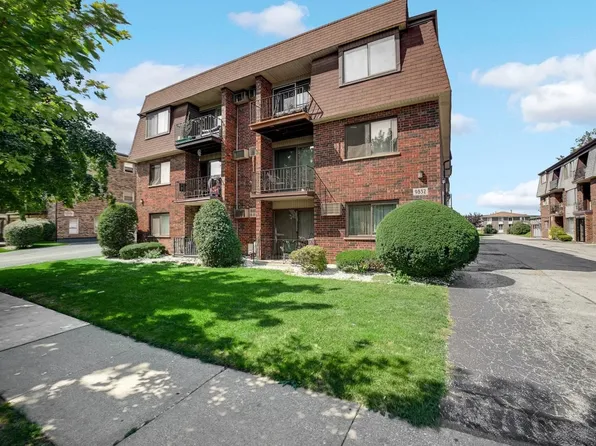 9832 Nottingham Ave APT 17, Chicago Ridge, IL 60415