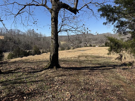 5th image of 6 N Lick Creek Rd