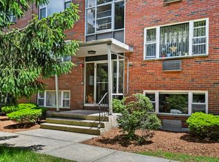 1105 Lexington St UNIT 10-2, Waltham, MA 02452