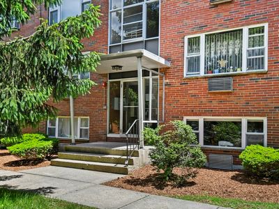 1105 Lexington St Unit 10-2, Waltham, MA, 02452