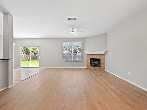 5th image of 243 Marquitos Dr