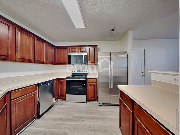 3rd image of 430 Rockbridge Dr
