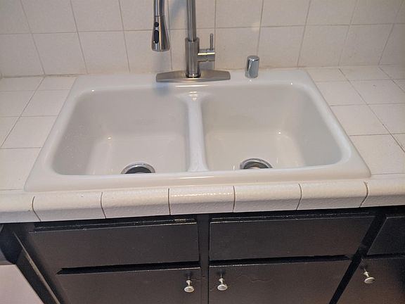 5th image of 5863 E Saginaw Way
