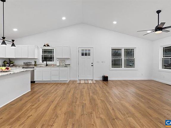 5th image of 1015 Gardner St