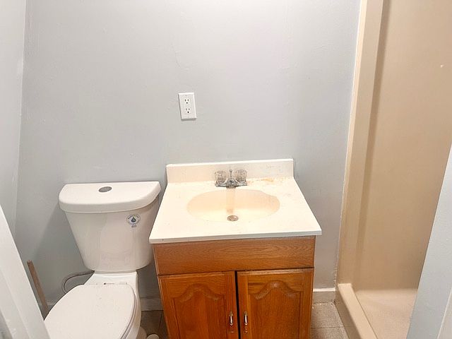 Stand up shower.
