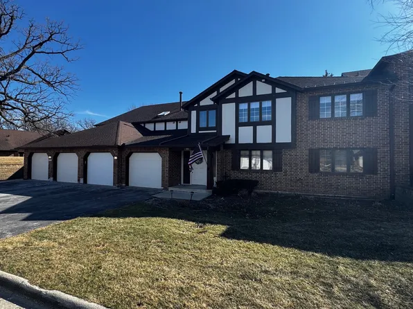 7841 W Foresthill Ln APT 2DR, Palos Heights, IL 60463