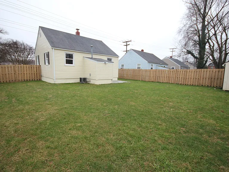 314 Old Post Rd — Photo 27