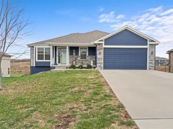 708 Hibiscus Cir, Belton, MO 64012