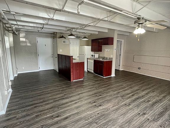 3rd image of 826 S 14th St #11438119