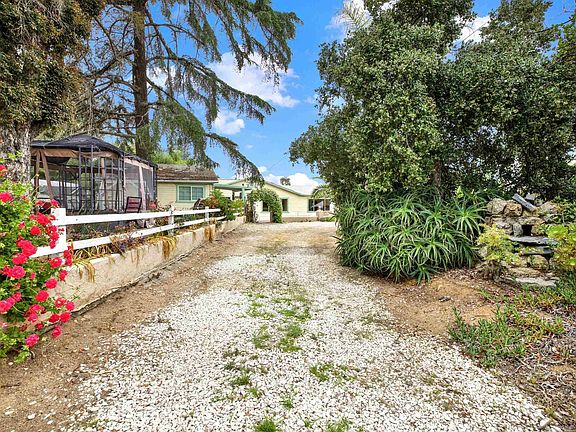 3rd image of 533 Mar Vista Dr