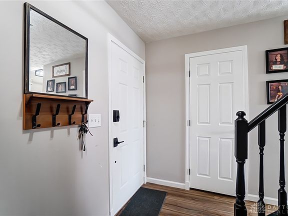 4th image of 506 Wildrose Ln