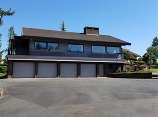 31 Silver Beach Dr, Steilacoom, WA 98388