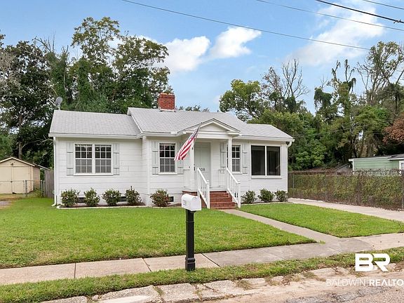 4th image of 208 Morgan Ave
