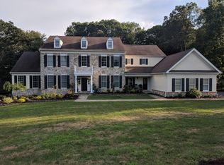 16 Fennimore Ct, Flanders, NJ 07836