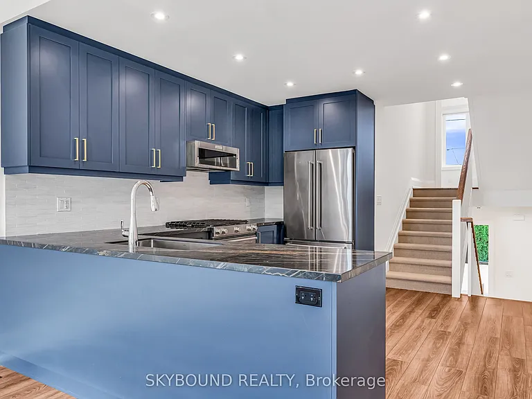 323 Mortimer Ave #B — Photo 9