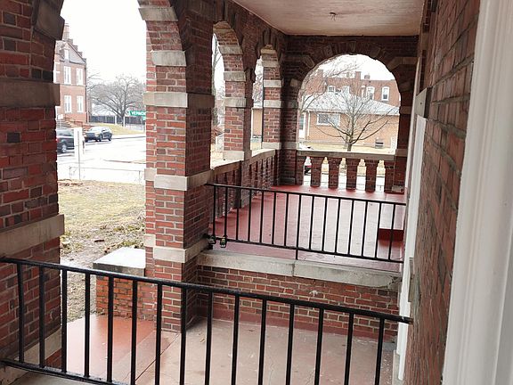 5th image of 521 Loughborough Ave #1