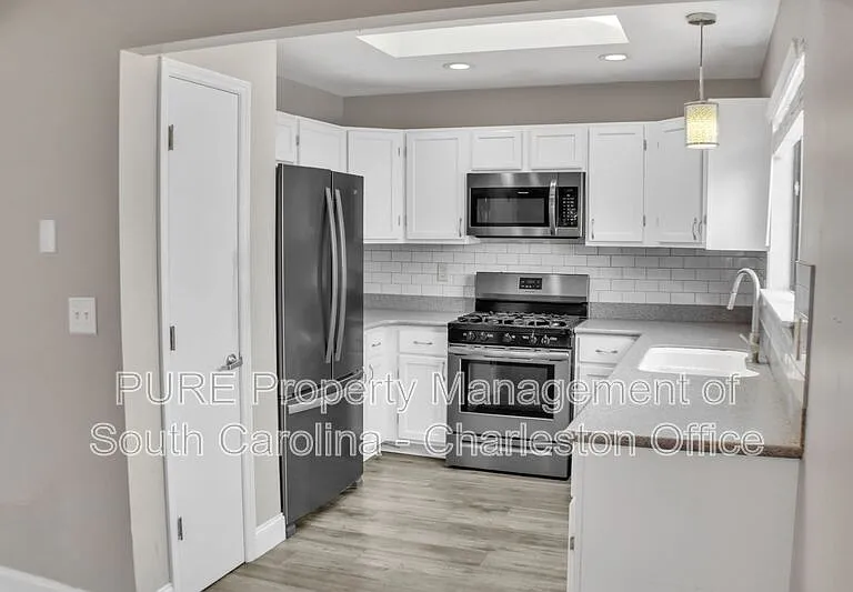 110 Train Dr — Photo 2