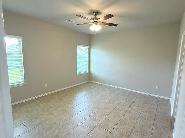 8515 Balding Dr — Photo 7