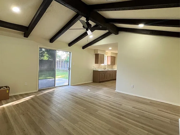 5023 Ridgestone St — Photo 8