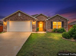 6702 SW Chalkstone Rd, Bentonville, AR 72713
