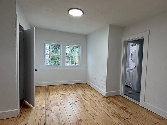 2nd image of 545 Main St #B