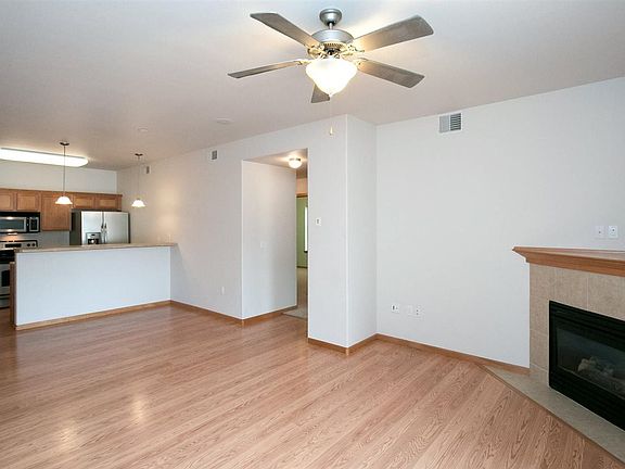 3rd image of 245 Sadler Ln APT 301