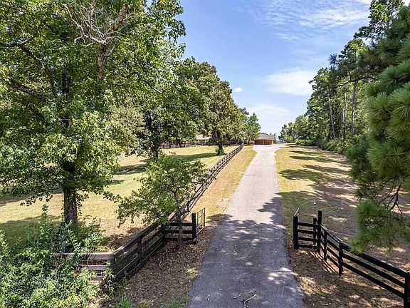 4th image of 15911 Us Highway 79 E