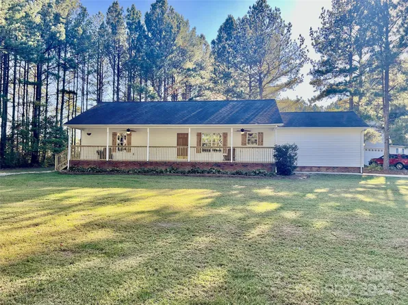 109 McCarter Dr, Kings Mountain, NC 28086