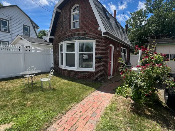 25 S Hobart St, Brighton, MA 02135