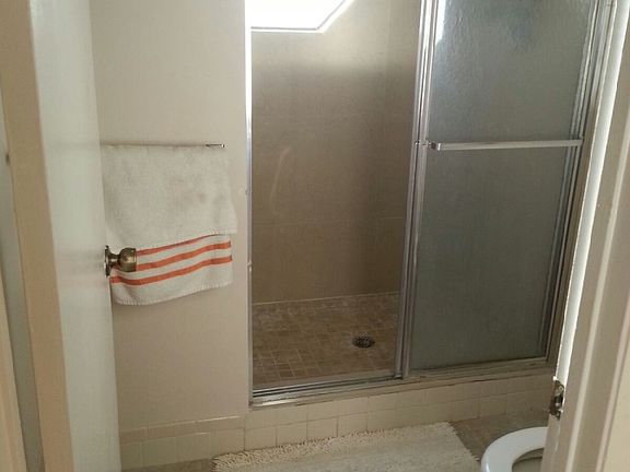 2nd image of 1900 NW 34th Ave