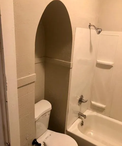 208 Spring St #7 — Photo 6