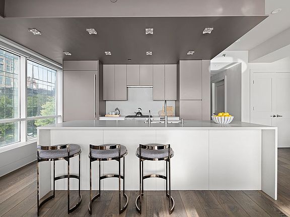 3rd image of 440 Kent Ave APT 4B