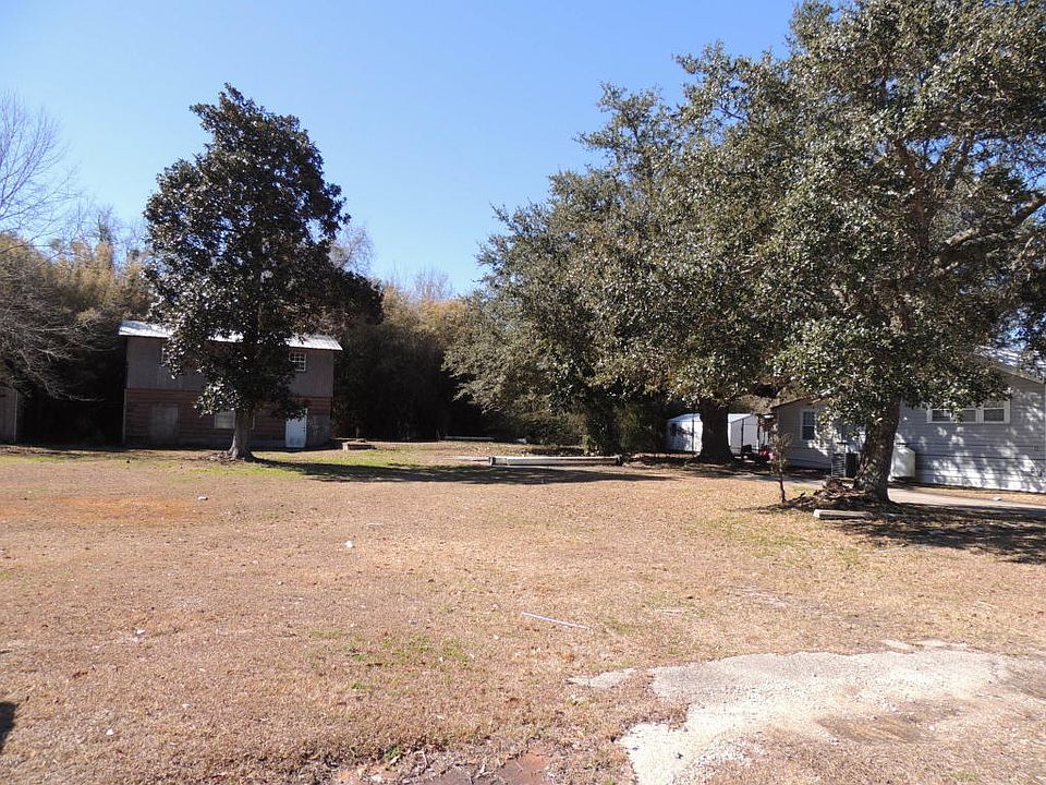 1st image of 513 Meadow Ln