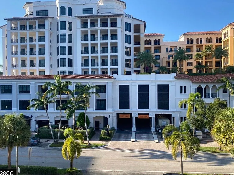200 E Royal Palm Rd #4080 — Photo 15