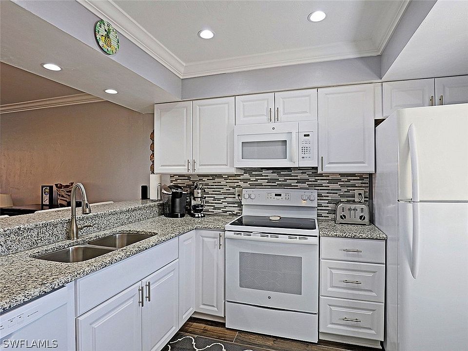 1st image of 713 SW 47th Ter Suite 201
