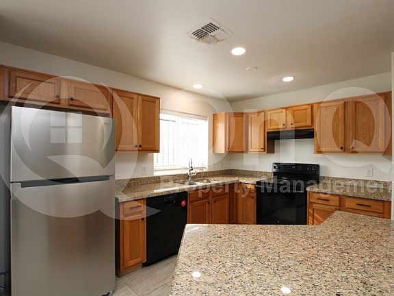 4th image of 220 N Coolidge Ave