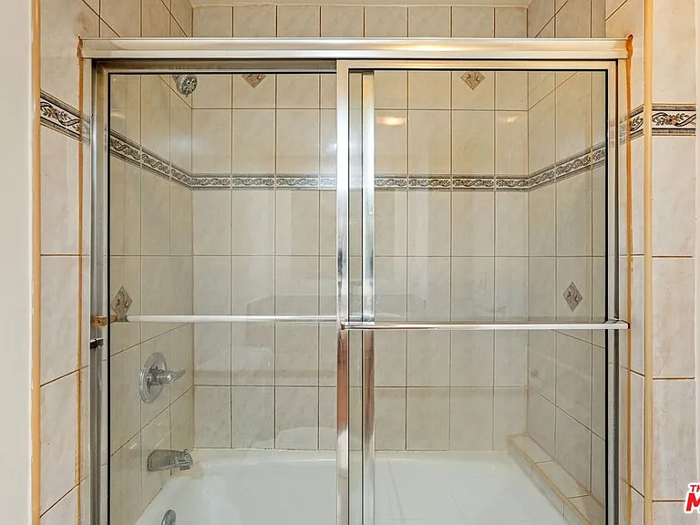 1201 Viola Ave #104 — Photo 12