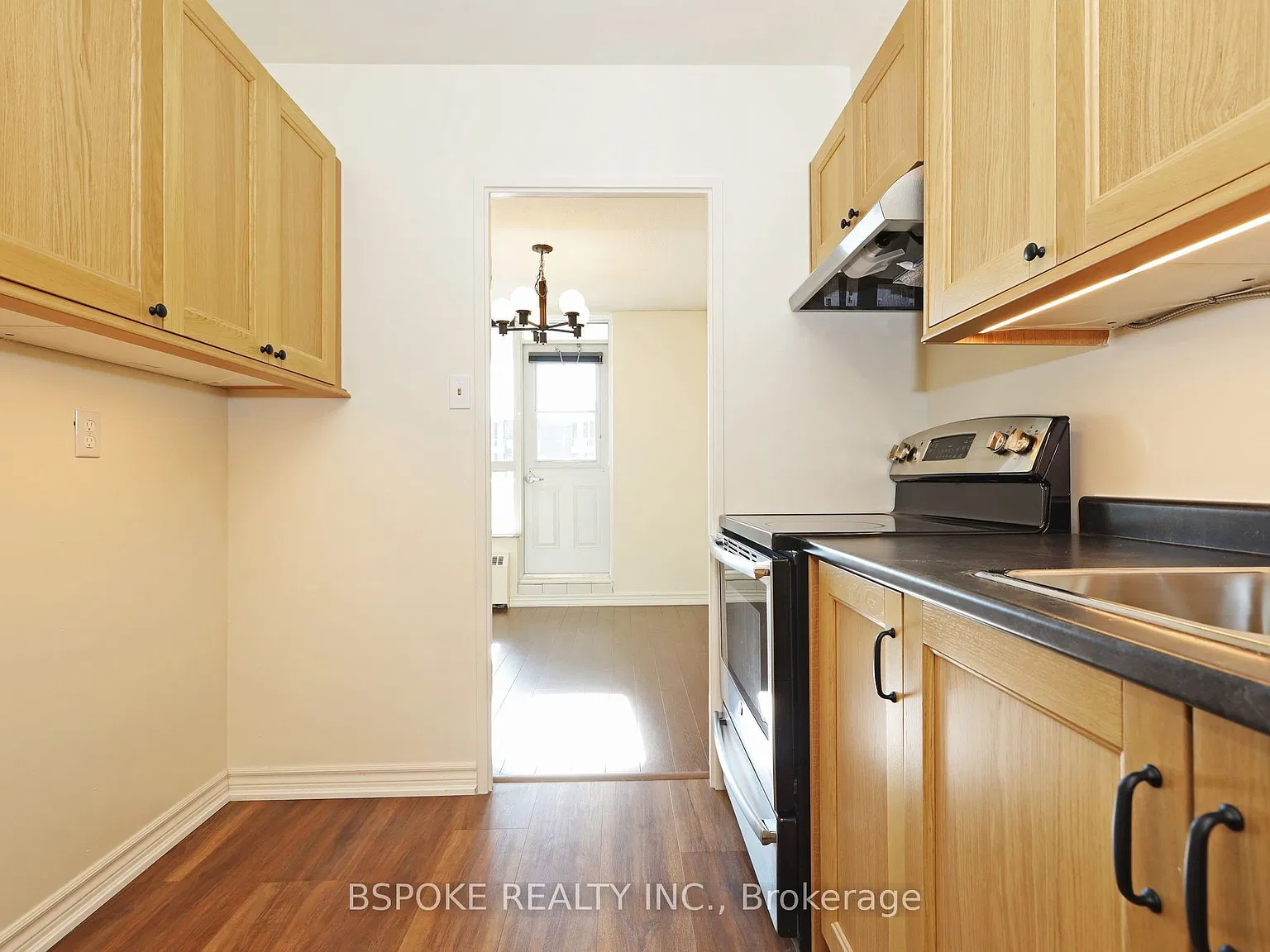 2 bed, $2,900 — Photo 4
