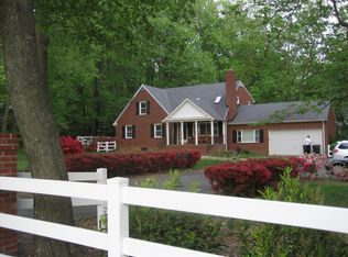 5101 Ravensworth Rd, Annandale, VA 22003