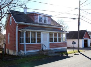 13 Myrtle Ave, New Windsor, NY 12553