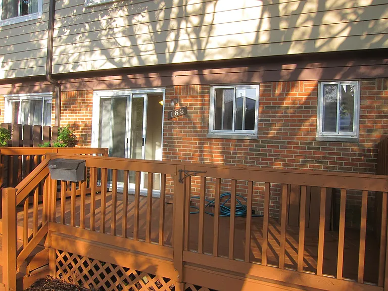 163 Sheffield — Photo 3