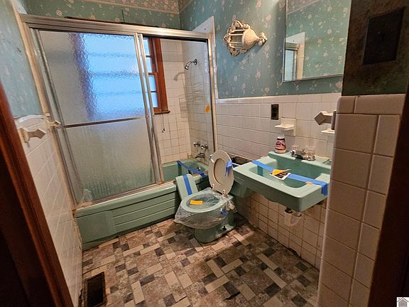 5th image of 926 N 21st St