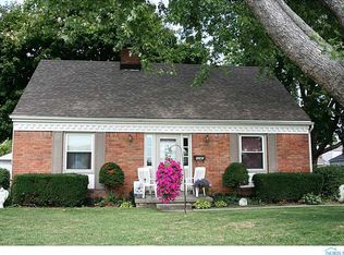 3247 Starr Ave, Oregon, OH 43616