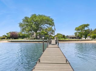 98 & 102 Little Neck Rd, Southampton, NY 11968